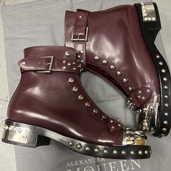 NEW Alexander McQueen BOOTS LEATHER with Silver Hardware SIZE 39 with dust bag - Picture 3 of 10